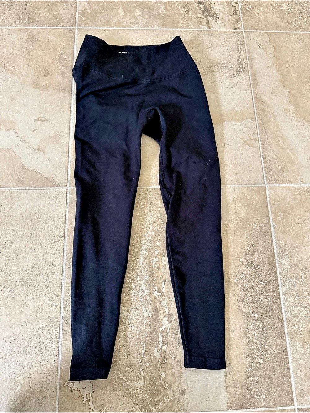 SKIMS Black Athletic Leggings Size Small